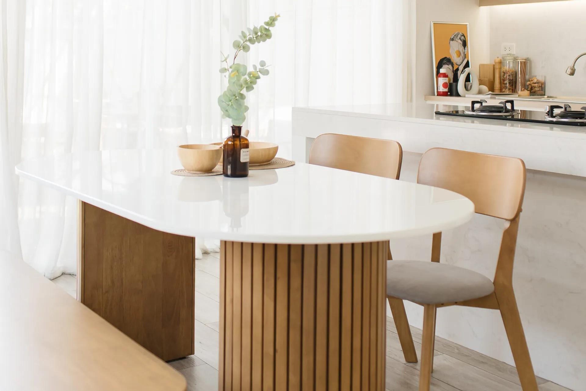 Ren Dining Set