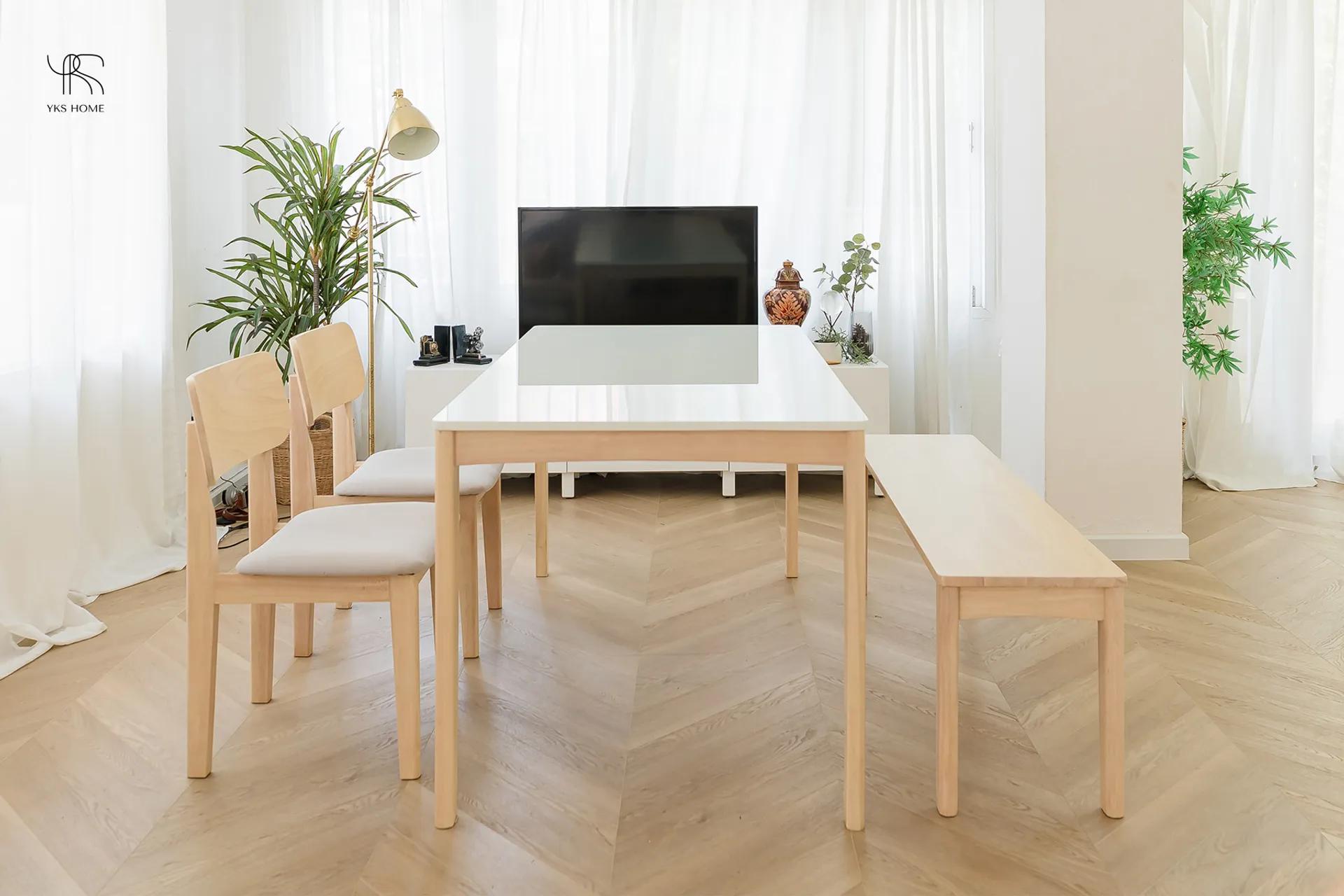 Romp Dining Set